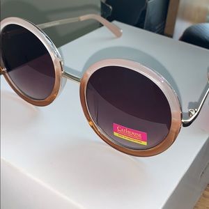 Catherine Malandrino Woman Retro Sunglasses